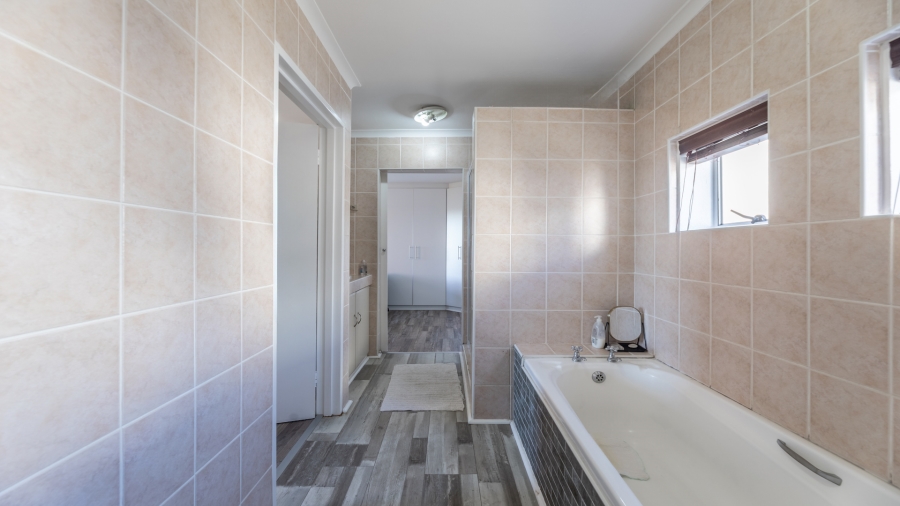 2 Bedroom Property for Sale in Melkbosstrand Central Western Cape